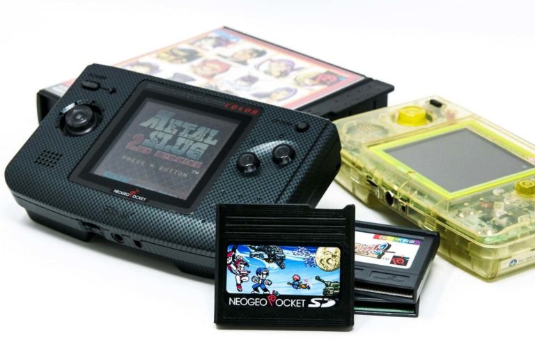 ついに到着!! 1年待った フラッシュカートリッジ「NeoGeo Pocket SD