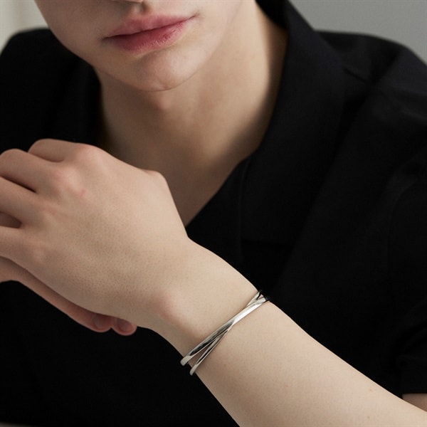 シルバー バングル〈Sサイズ〉 | 112224330915 | 【公式】4℃ HOMME+