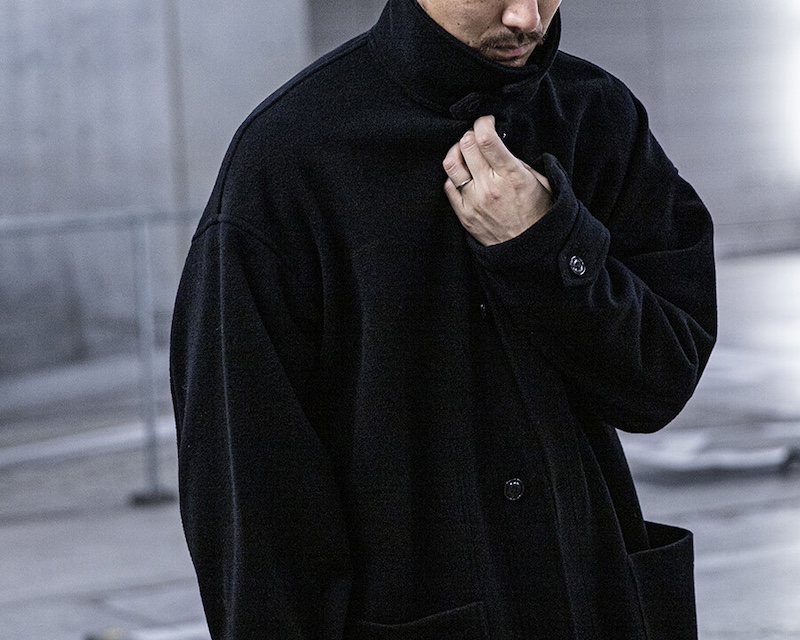 CONFECT」冬の定番素材“ウールカシミヤ”を使ったアウター・ボトムを