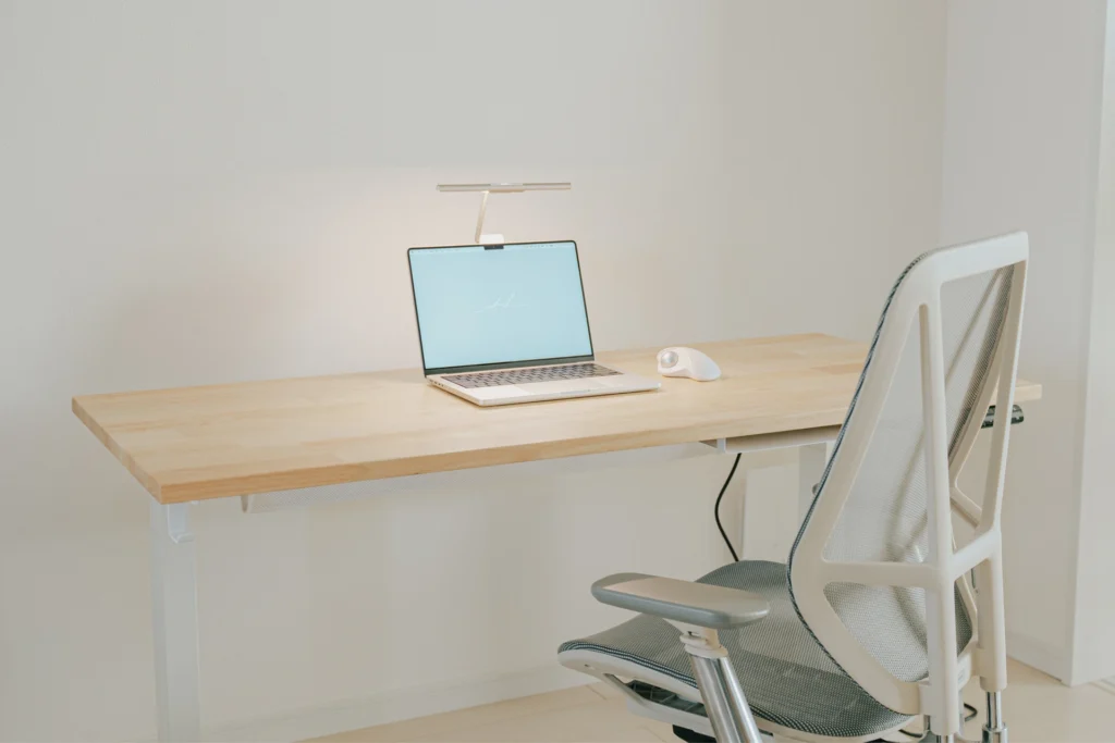 パームワーク昇降デスク』レビュー｜デザインと実用性が両立したベスト