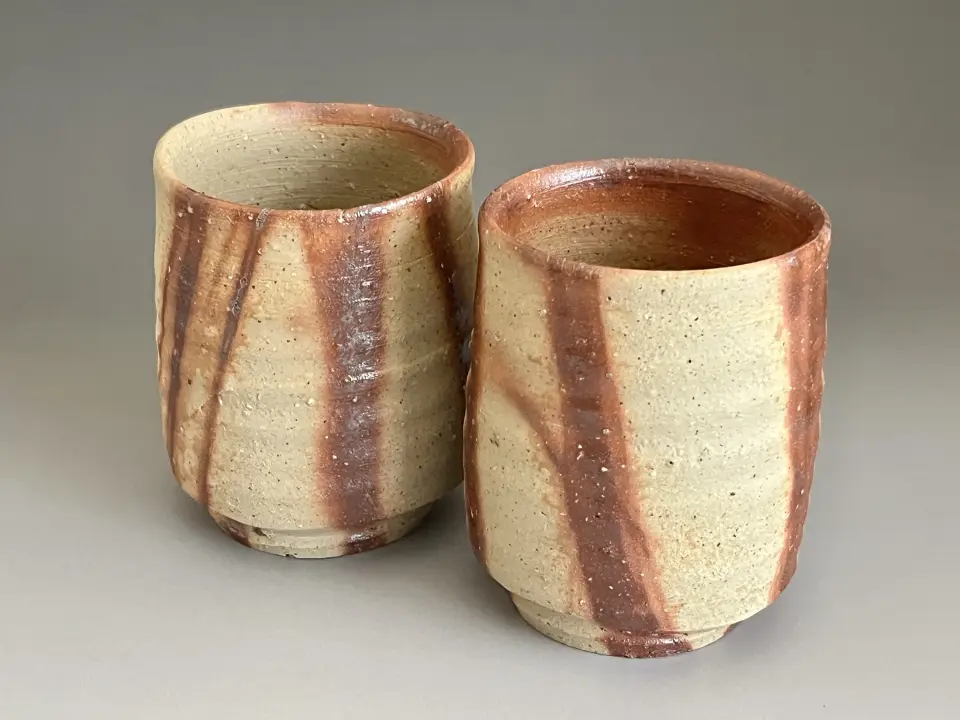 ☆ 人間国宝 吉田美統 九谷焼 釉裏金彩 椿文 陶筥 胴径31.5㎝ 蓋物