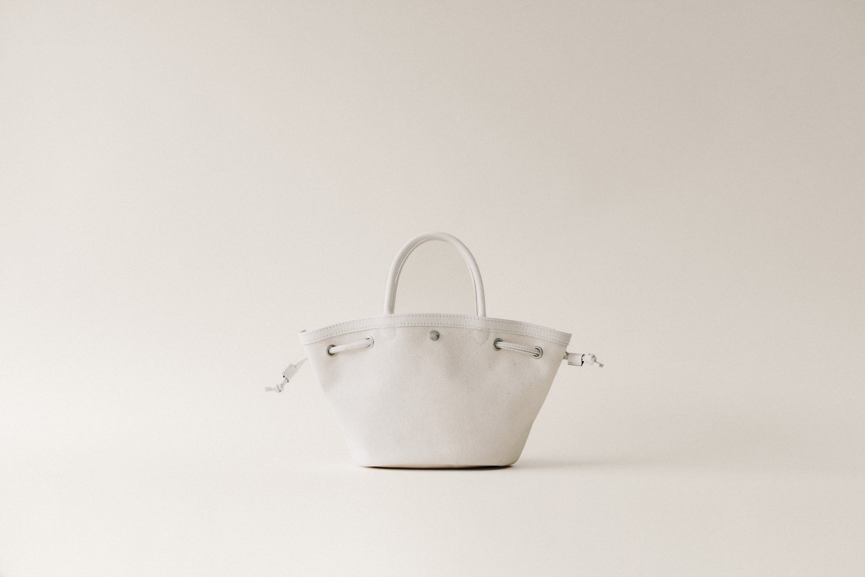 SAC COQUILLE MINI WHITE – TOUT Y EST JP