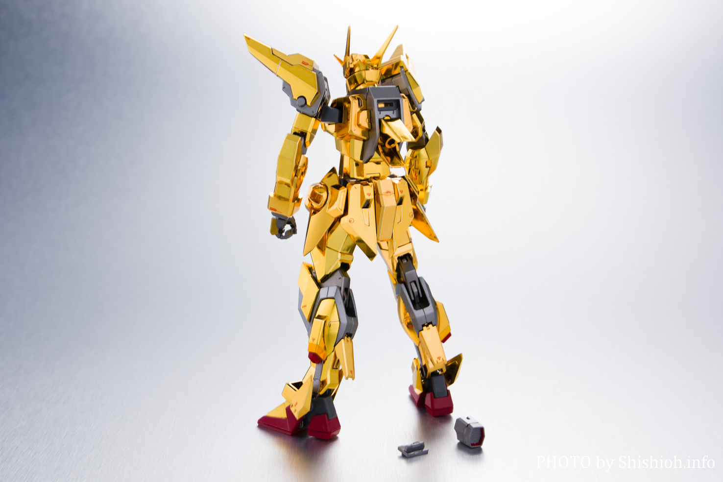 レビュー】 METAL ROBOT魂 ＜SIDE MS＞ アカツキガンダム（オオワシ装備）