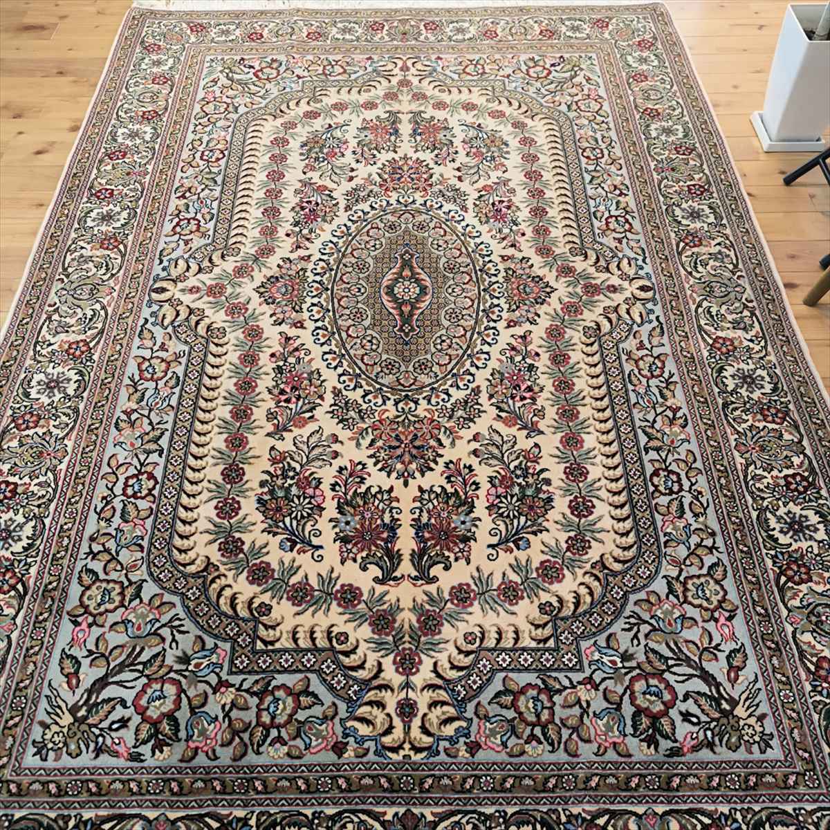 堀おススメ 華やか ぺルシャ絨毯 手織り 121㎝ ラグ HABPRS0609