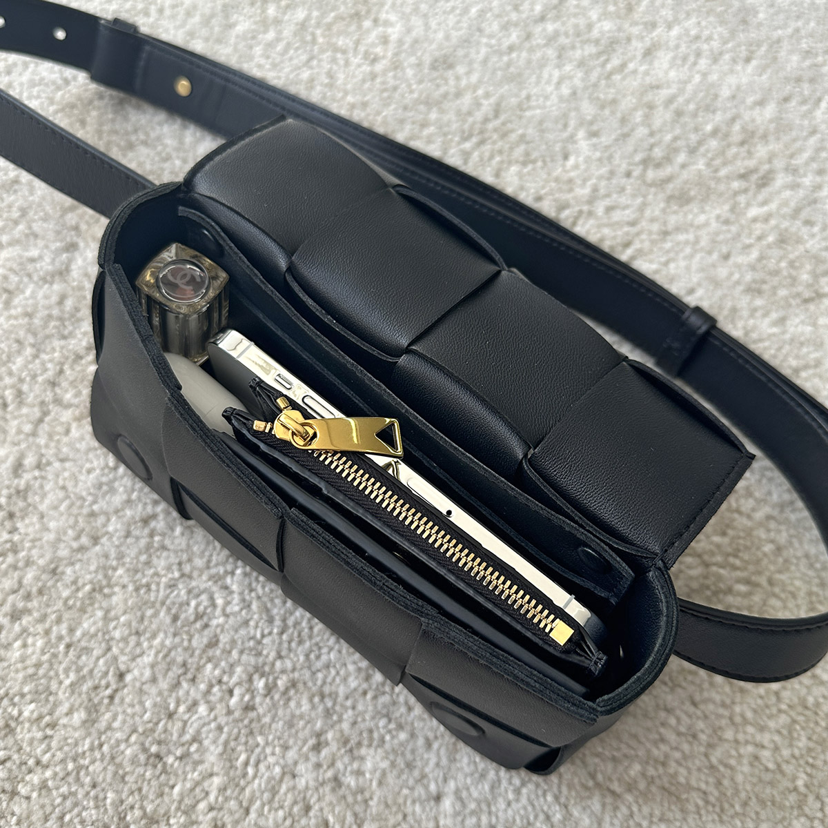 楽天市場】BOTTEGA VENETA ボッテガヴェネタ ボディバッグ カセット