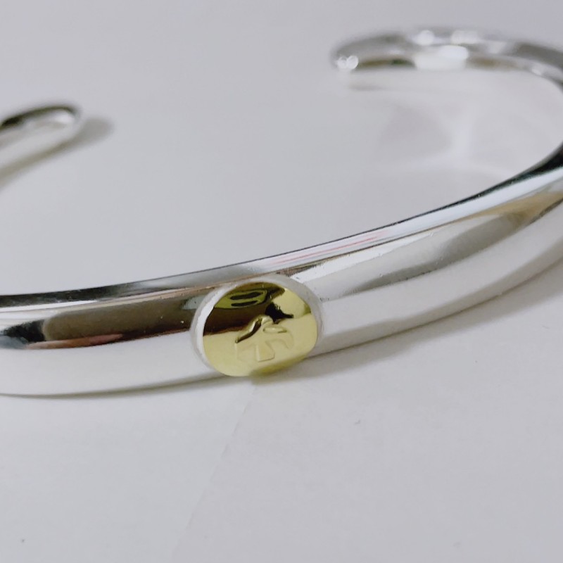 楽天市場】18金メタル顔ブレスLシルバー バングル ブレスレット