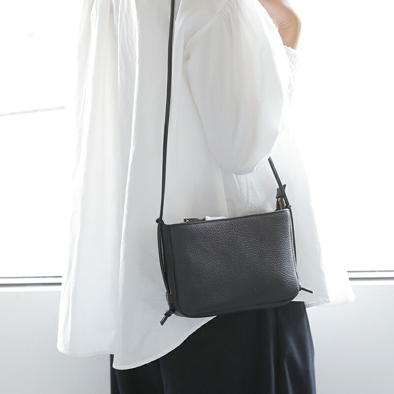 楽天市場】Sarah μ サラミュー 撥水加工 ステアレザー ミニショルダー