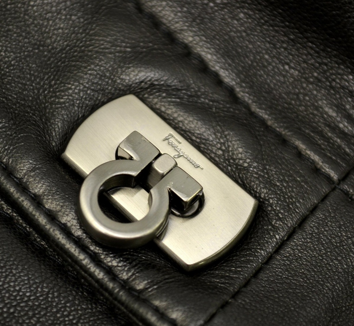 楽天市場】Salvatore Ferragamo サルヴァトーレ フェラガモ ガンチーニ