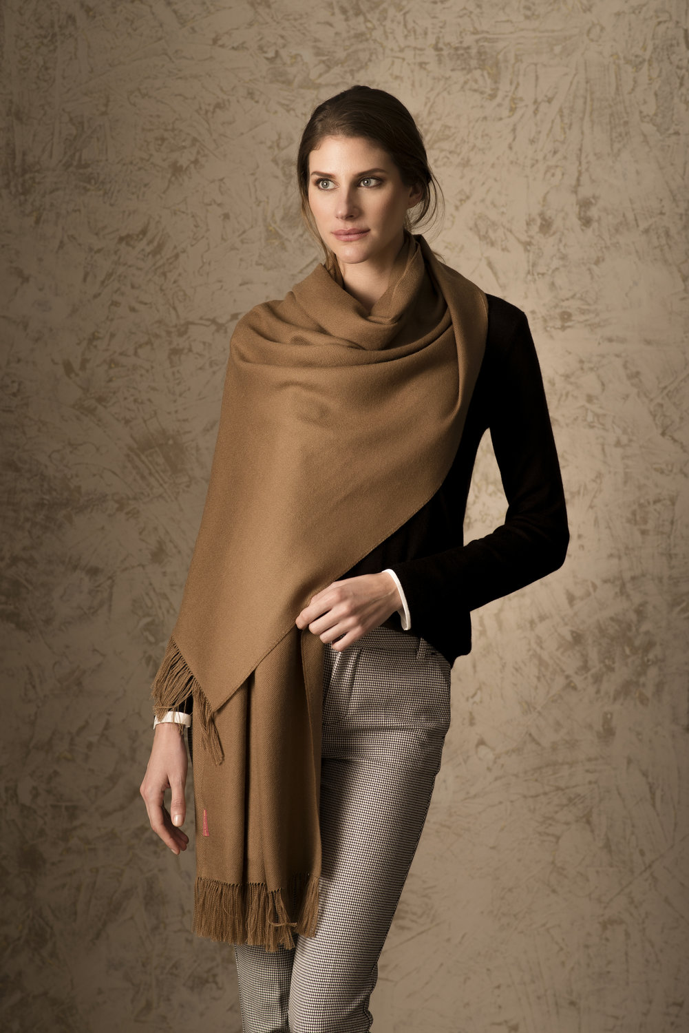 新品✨KUNA　クーナ　 アルパカマフラー　ブラウン　キャメル　箱入り KUNA公式オンラインストア ペルー直輸入 アルパカマフラー