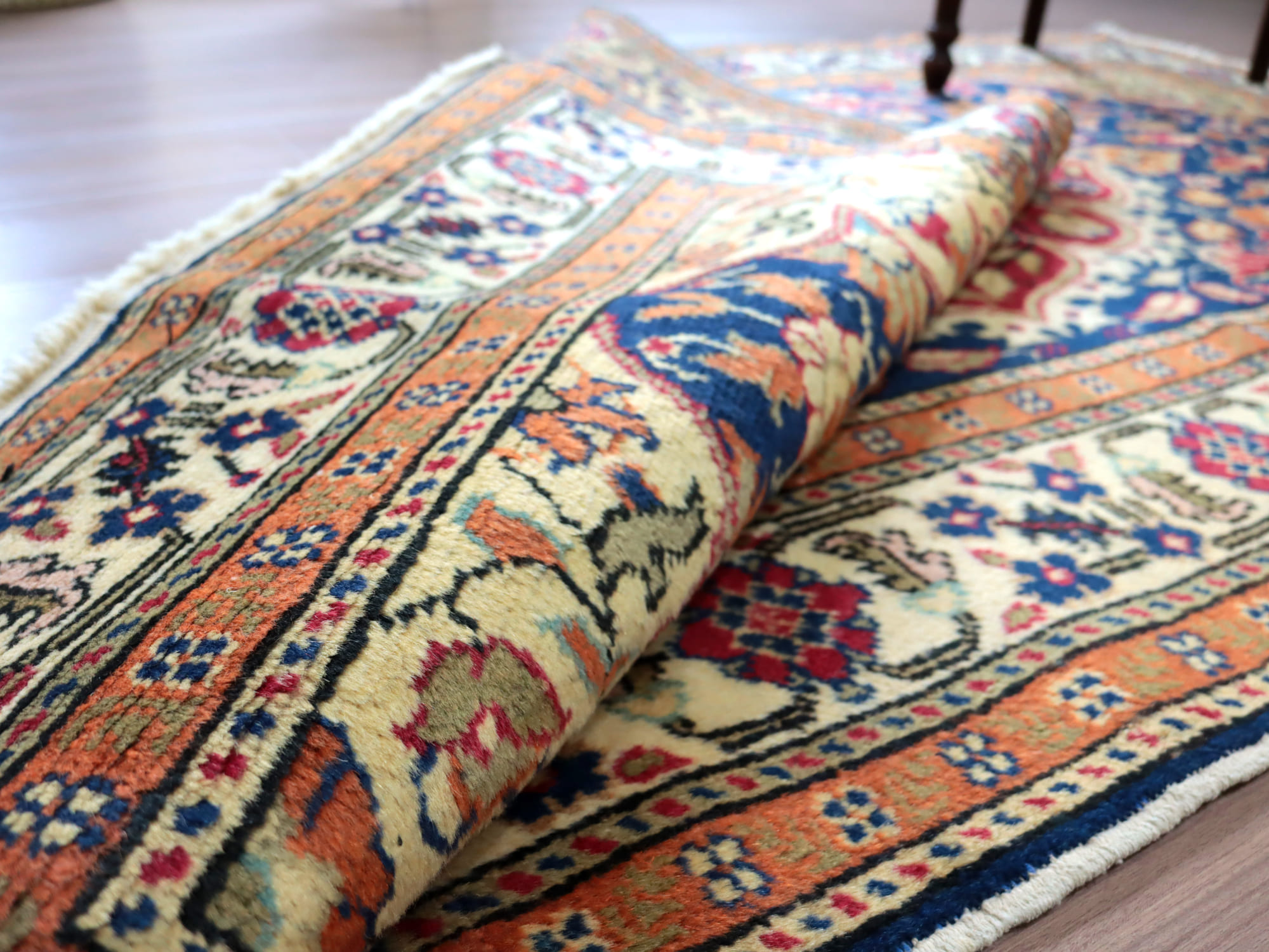 楽天市場】トルコ 手織り絨毯 189×99cmコンヤ地方のフラワーメダリオン