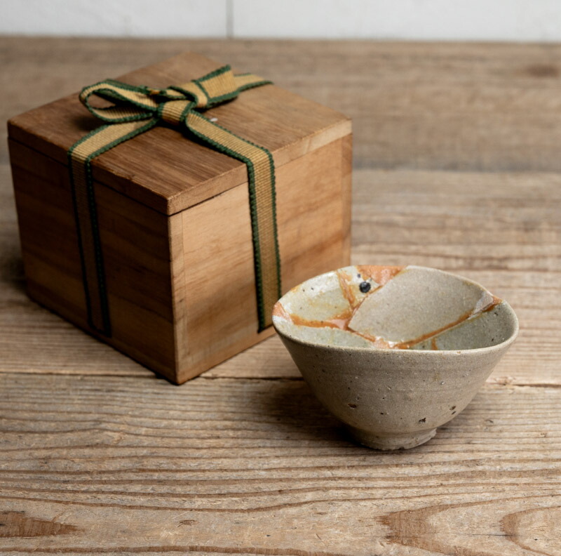 楽天市場】骨董○無地唐津ぐい呑み○古唐津 / 発掘修復品 (呼継品