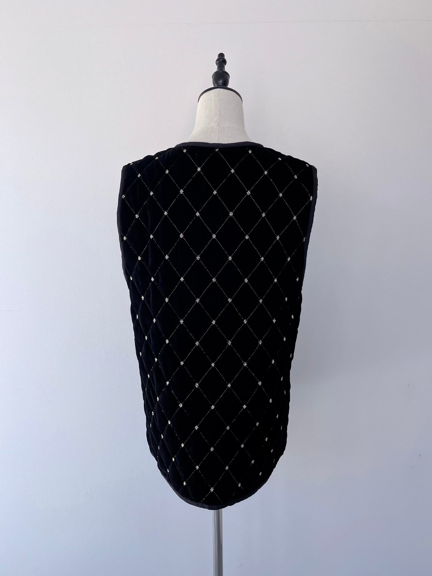 楽天市場】【Sara Mallika】 Parveen Beads Emb Gilet サラマリカ