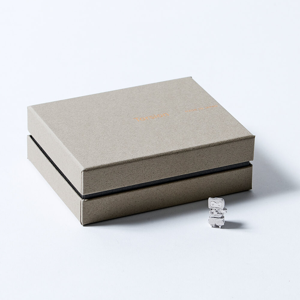 楽天市場】東京銀器 爪楊枝入れ 銀製品 オブジェ 化粧箱入り 1本挿し