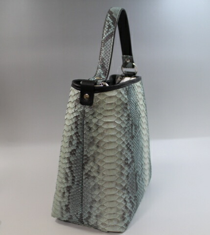 楽天市場】【月初めポイント10倍】パイソン バッグ 本革 ブルー 日本製