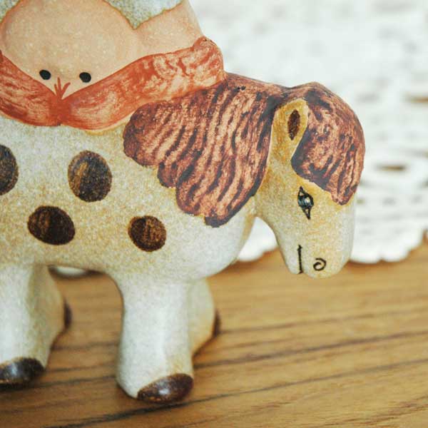 楽天市場】Pippi with Horse ウマを持ち上げるピッピ 長くつ下のピッピ