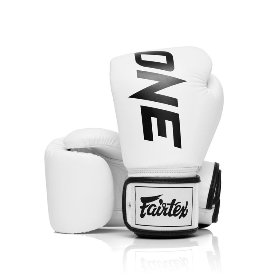 楽天市場】【Fairtex】ONE × Fairtex ボクシンググローブ（マジック