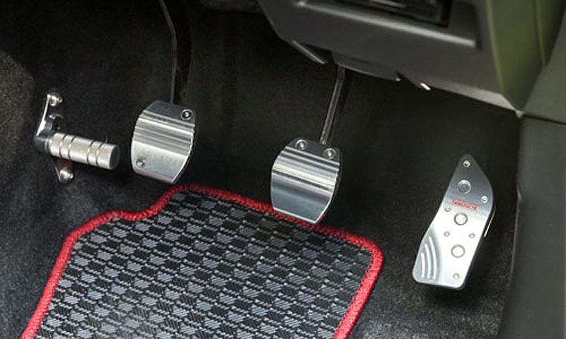 楽天市場】ジムニーJB64, JB74用 タニグチ製 SOLVEフットレストバーMT