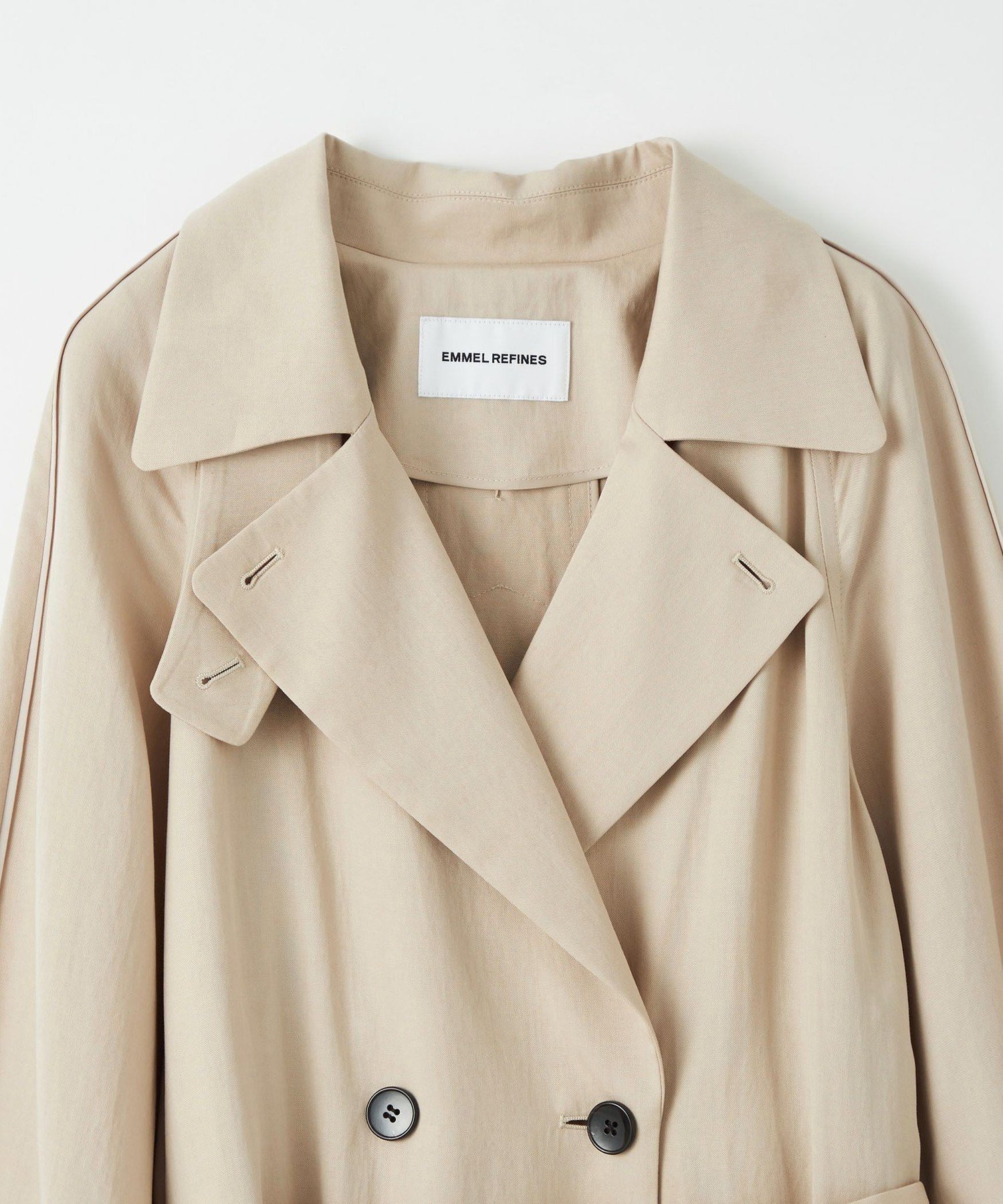 f*e様 エメルリファインズ　ダブルボタン ロングコート　ベージュ f*e様 エメルリファインズ ダブルボタン ロングコート ベージュ EMMEL