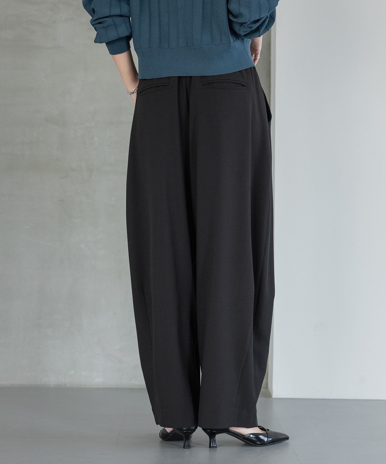 A part by｜スラックスコクーンボリュームパンツ | Rakuten Fashion