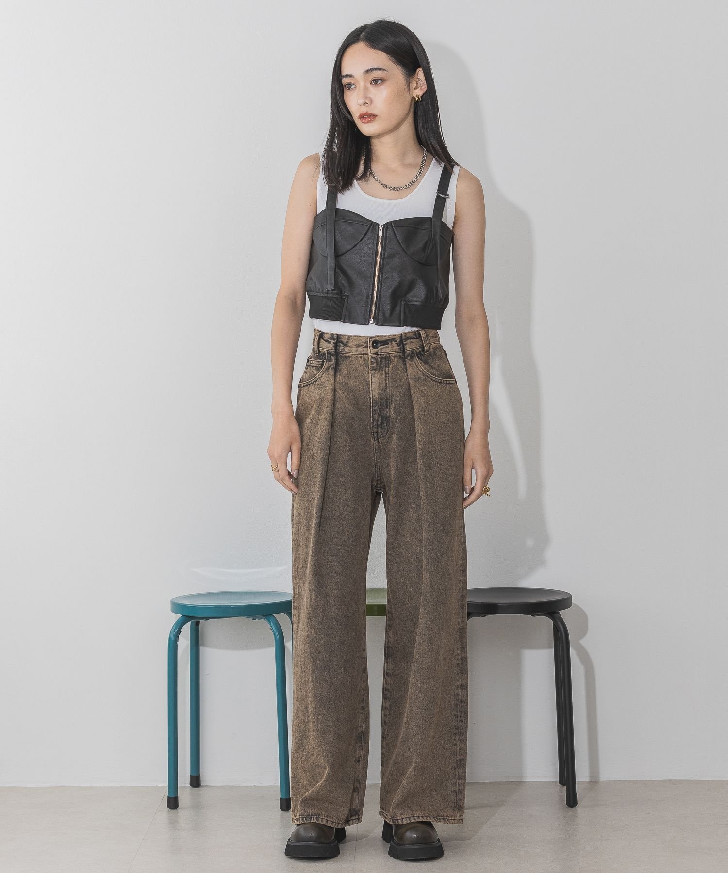 JEANASIS｜フェイクレザーZIPビスチェ | Rakuten Fashion(楽天