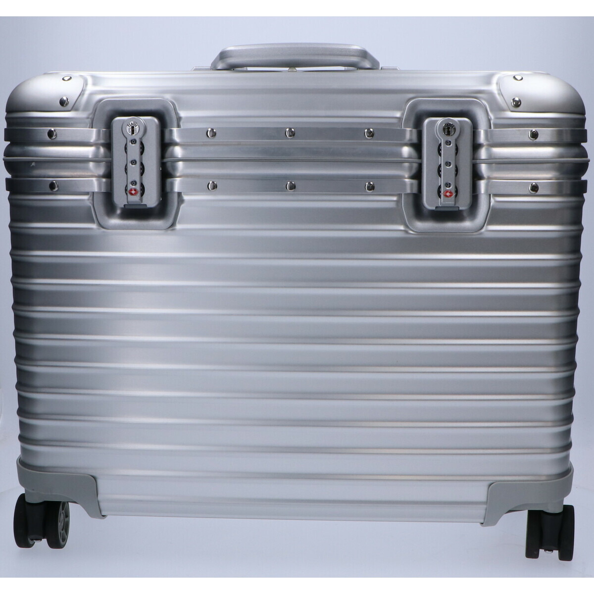 楽天市場】RIMOWA リモワ 923.50.00.4 Topas Pilotenトパーズ