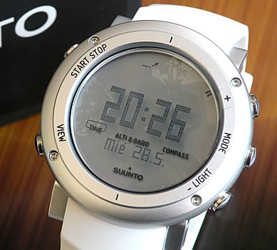 楽天市場】スント SUUNTO コア CORE PURE WHITE SS018735000 ピュア