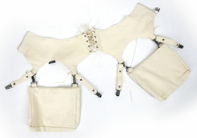 楽天市場】【中古】OZZ ONESTE / ポーチ付きガーターベルト オッズオン