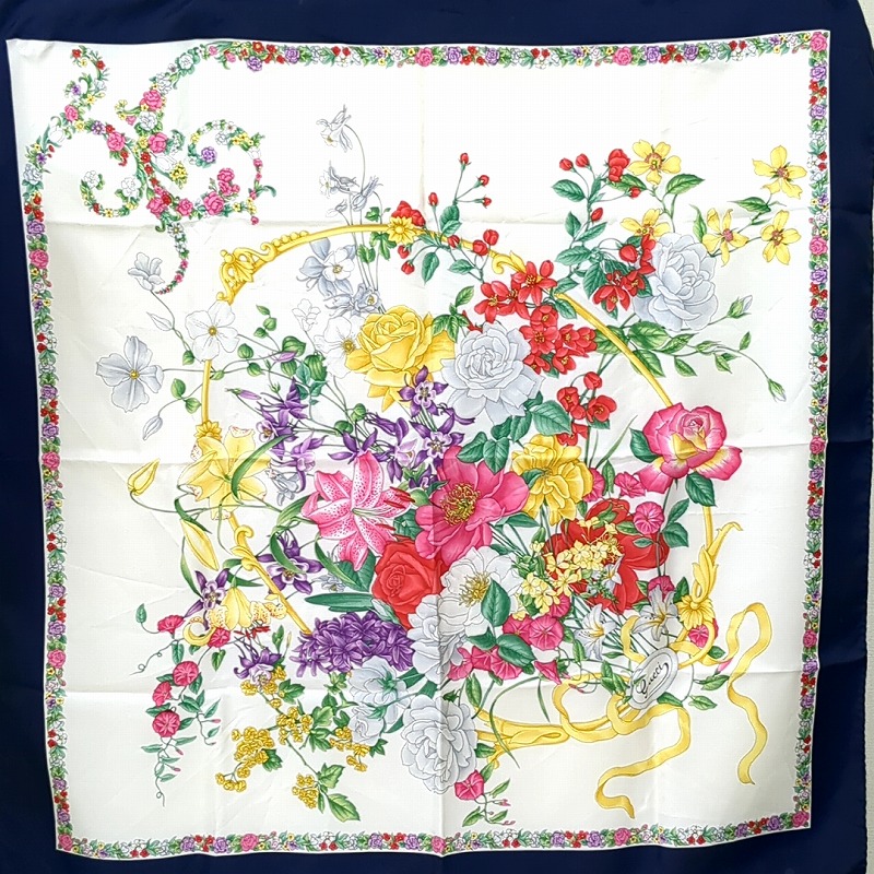 GUCCI 花柄 シルクスカーフ