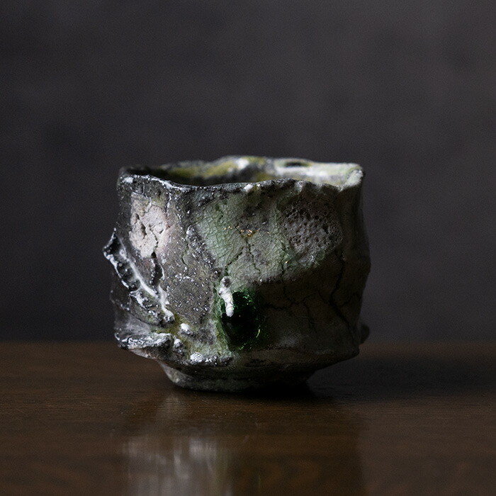 楽天市場】【共箱付】伊賀鎬ぐい呑（MA-369) 作家「新学」 : うつわや悠々