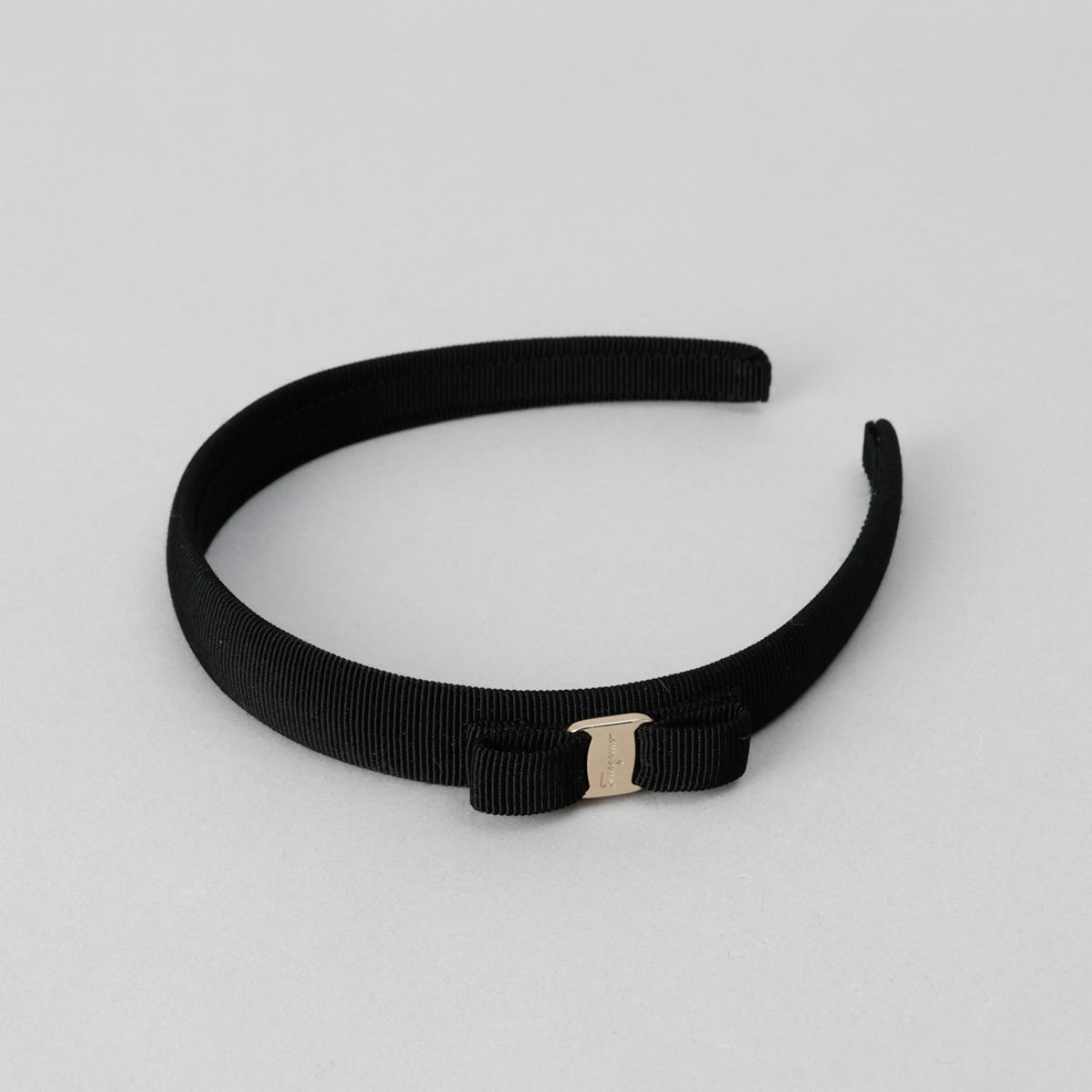 楽天市場】フェラガモ FERRAGAMO ヘアバンド カチューシャ ヴァラ