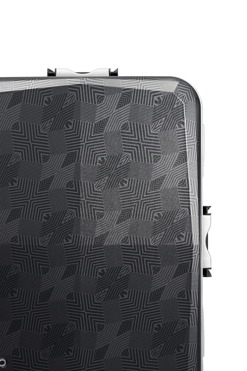 エース、限定プリント採用の軽量高剛性スーツケース「プロテカ