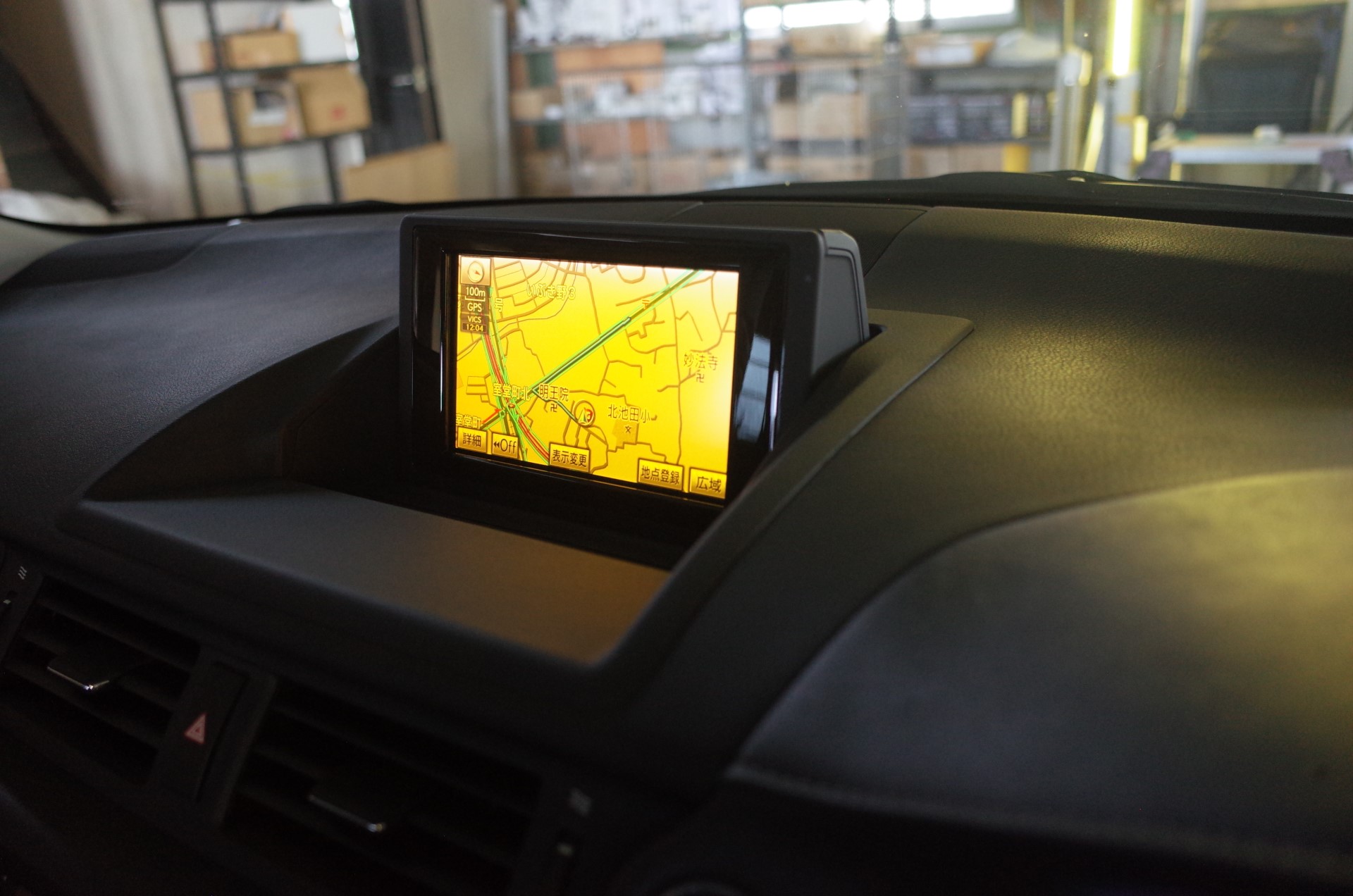 レクサス CT200hの黄ばんだ液晶（純正マルチナビ）を直しました