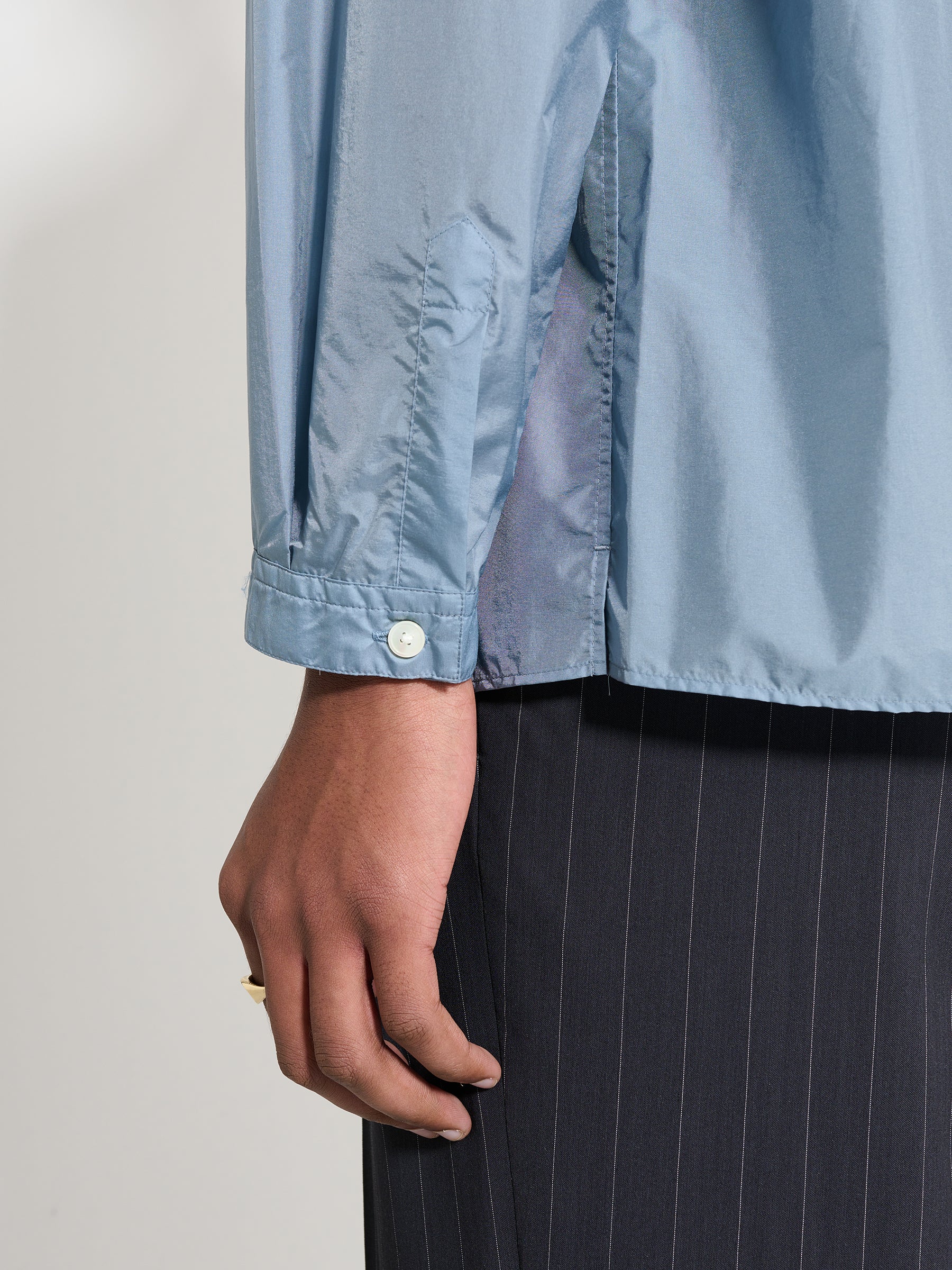 Auralee Light Nylon Zip Shirt Blue Grey – Très Bien