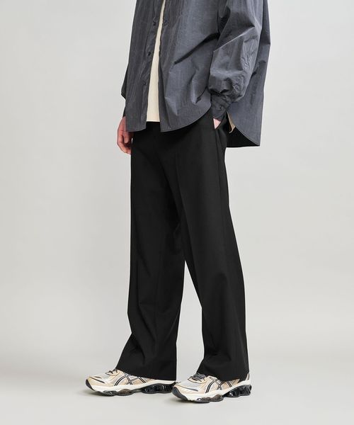 H＞ハイデンシティ トロピカルウール フレアスラックス