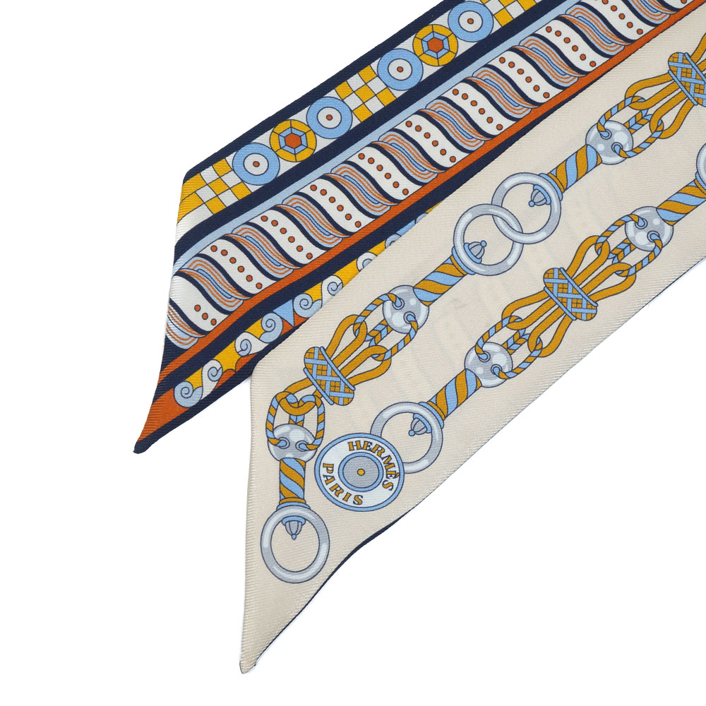 栄】【HERMES】エルメス ツイリー Harnais en Rosace ハーネスの薔薇窓