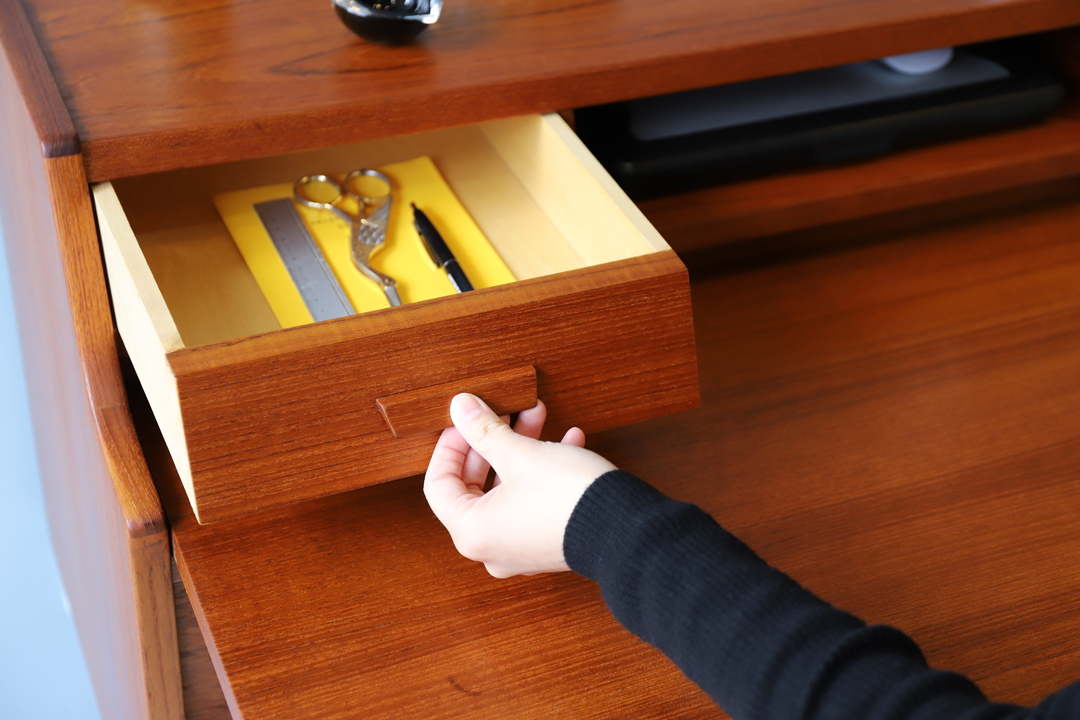 デンマーク ヴィンテージ ライティングビューロー アルネ・ウォール