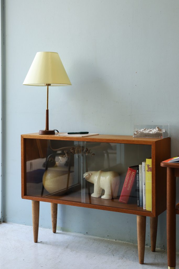 デンマーク ヴィンテージ ミニサイドボード ガラスキャビネット 収納