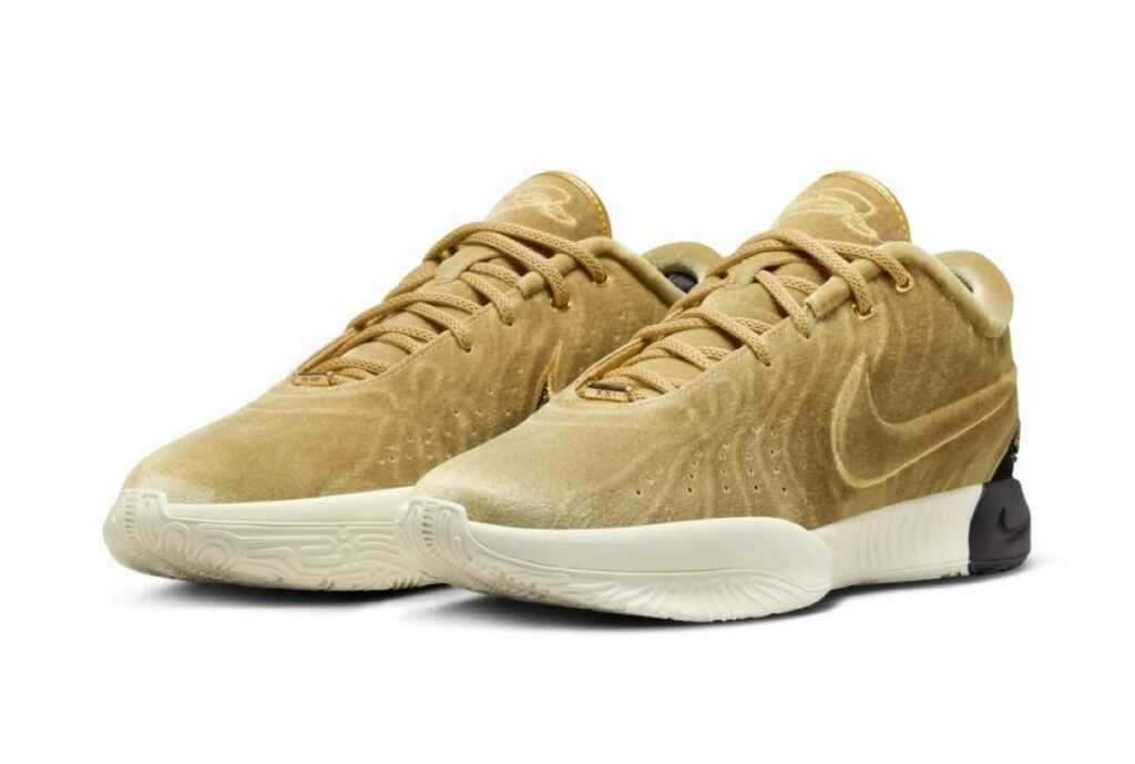 Nike LeBron 21 の新作が国内順次発売［FV2346-001 / FV2346-500