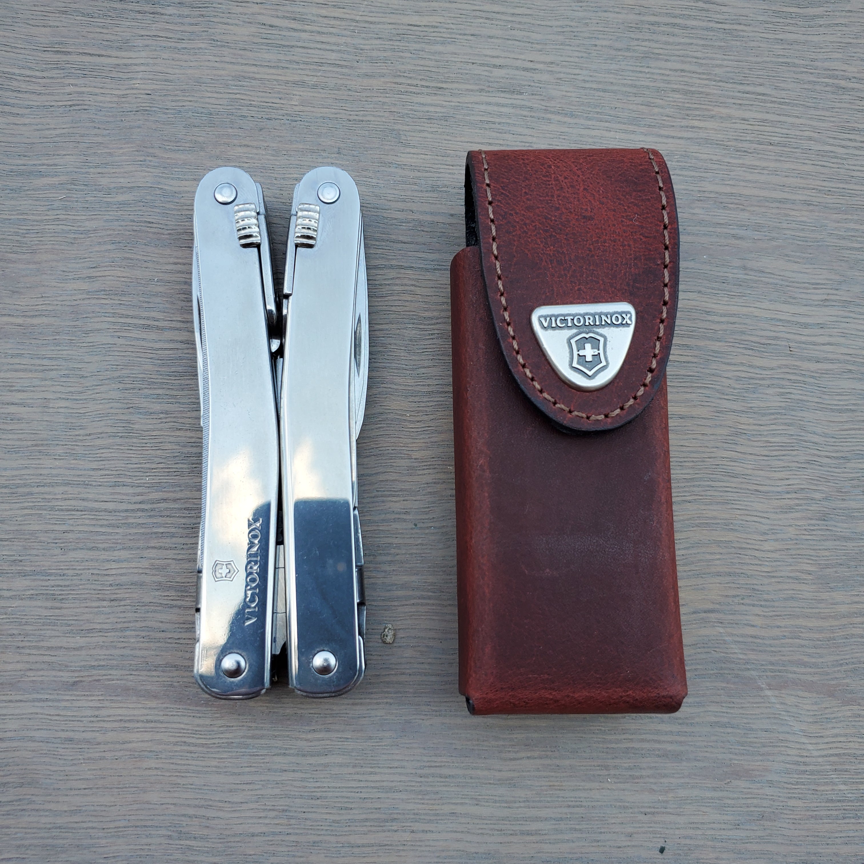 Victorinox Swiss Tool Spirit X with Leather Sheath – Uptown Cutlery
