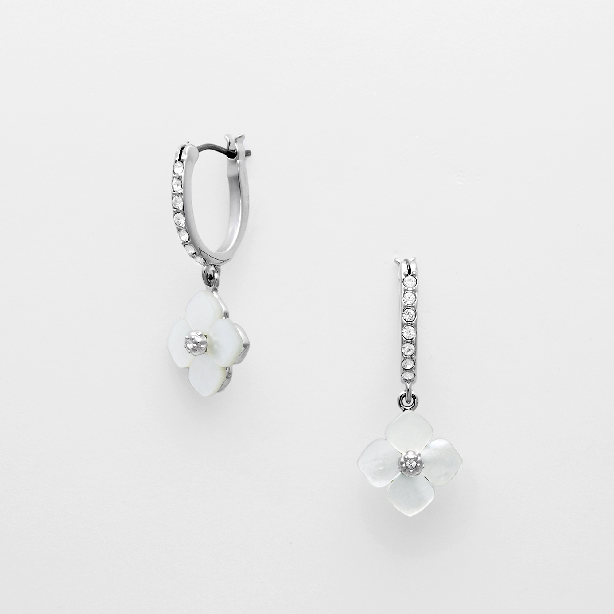 VBMA2002__UW シェル フラワーピアス｜ピアス｜ヴァンドームブティック