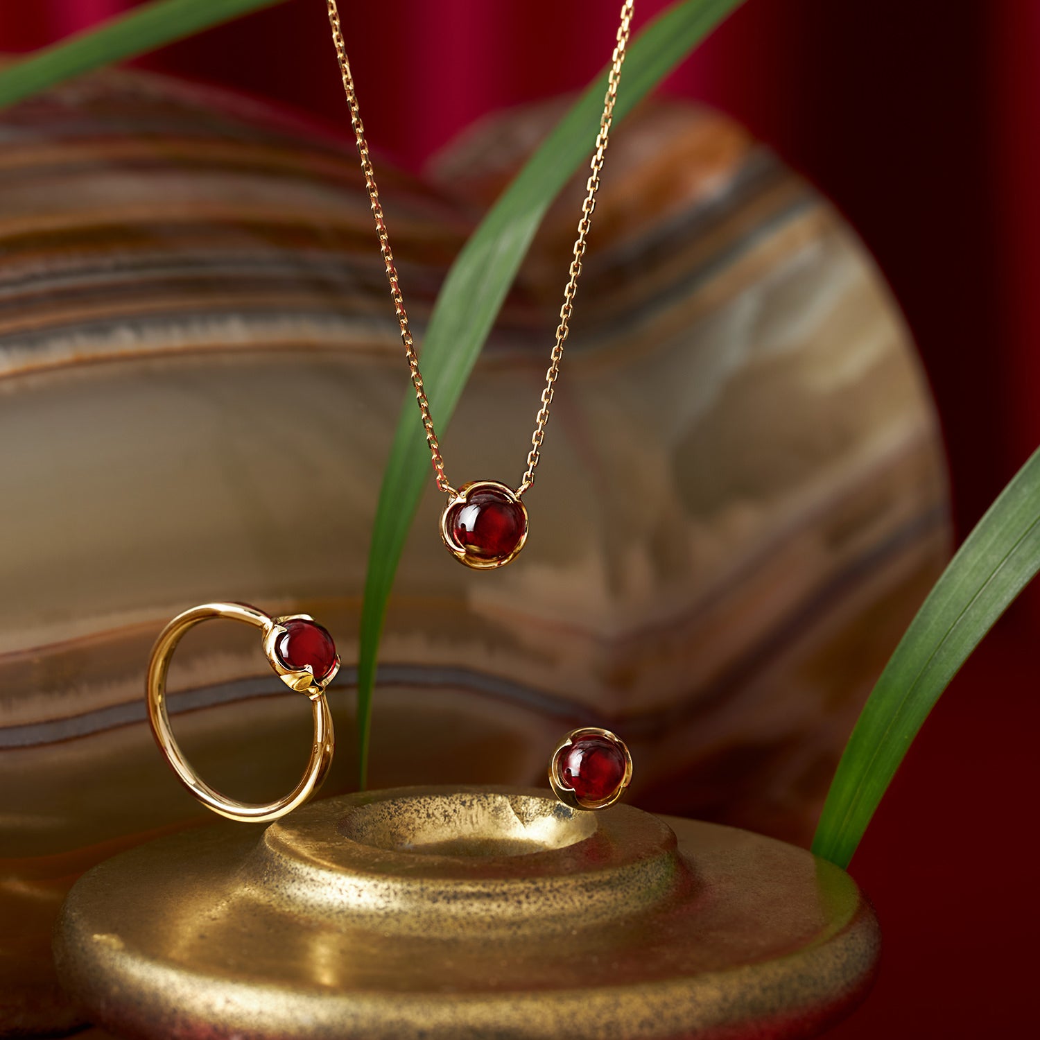 Orbe ガーネット リング – VERMILLION