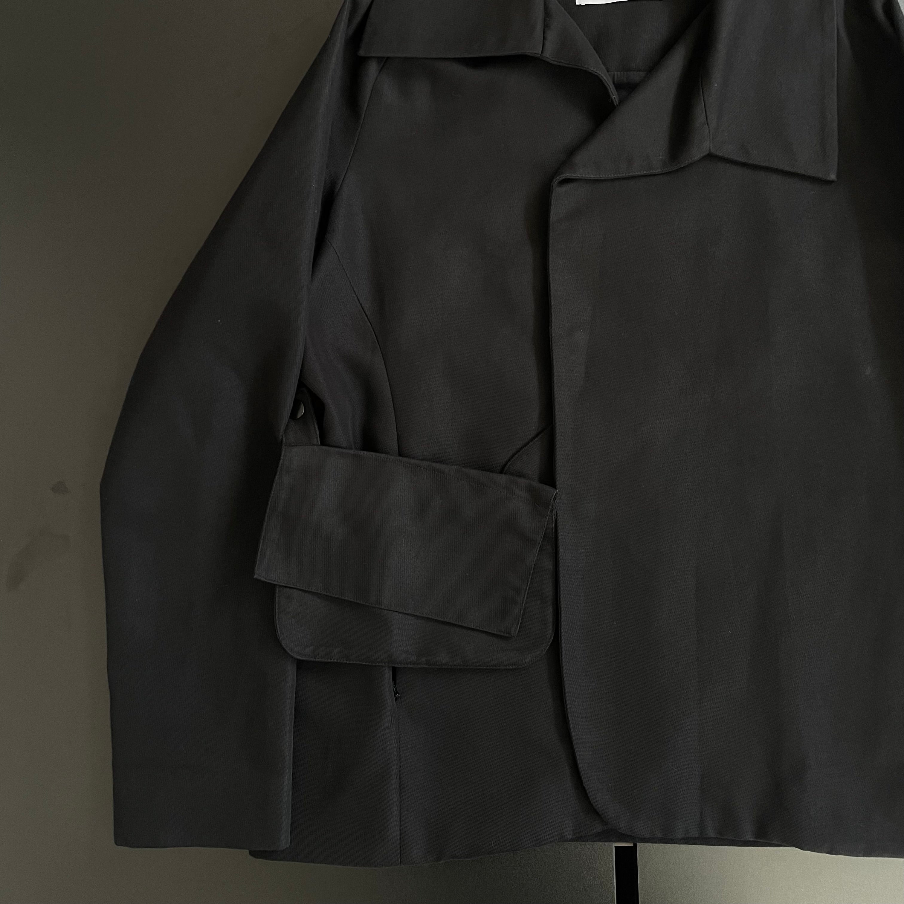 FBC71656-3442-4E21-A137-