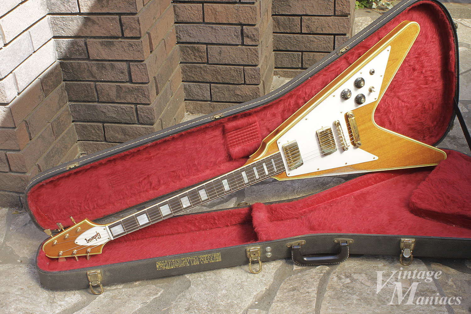 永遠の憧れ - 1971 Custom Flying V降臨 (後編) | Vintage Maniacs