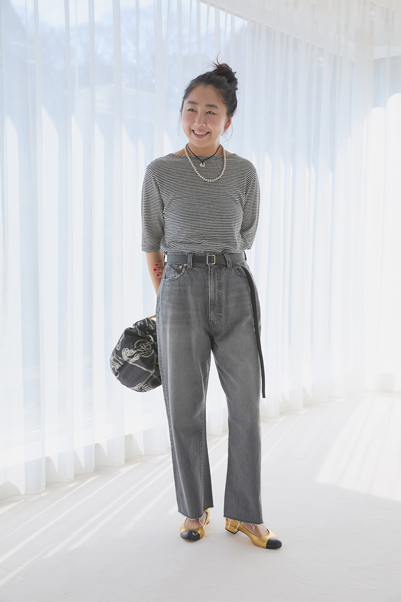 福田麻琴さん本人が着こなし!大ヒット「クレープデニム」の新色が登場