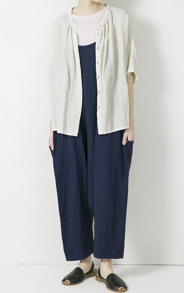 コーディネートの心強い味方、ヴラスブラムのおすすめサロペット