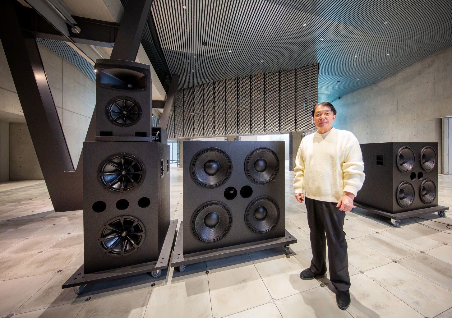 目指すのは「曇りなき正確な音」。坂本龍一氏の理想を受け継ぐ – 佐藤