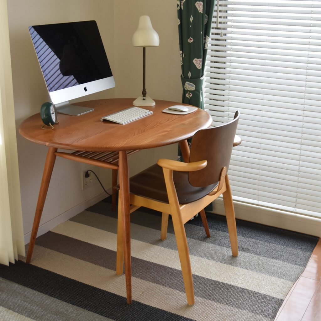 artek 】ワークスペースにドムス チェアを置きました【 scope 別注