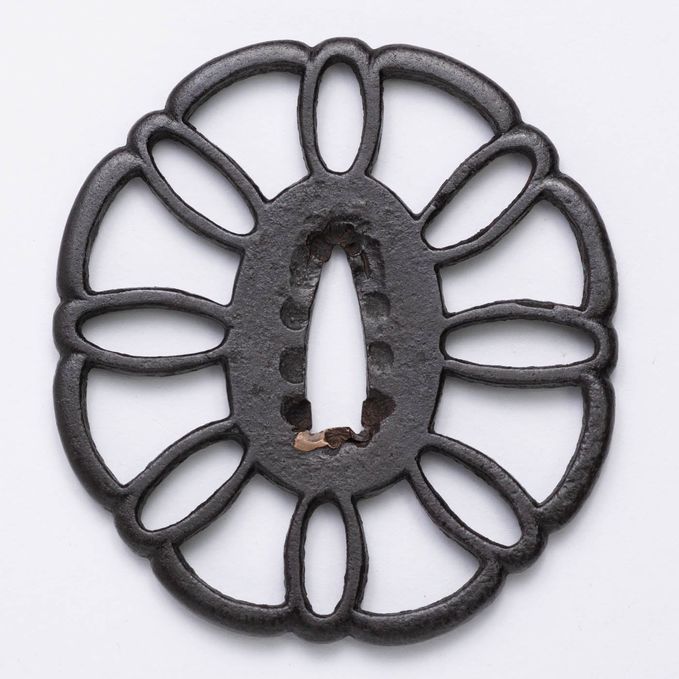 鍔 無銘（明珍）八方楕円透 | 日本刀・刀剣・名刀・短刀の販売・買取