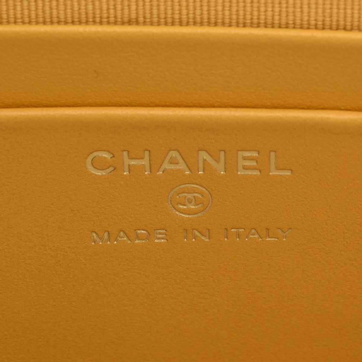 シャネル チェーンショルダー イエロー カーフスキン レディース