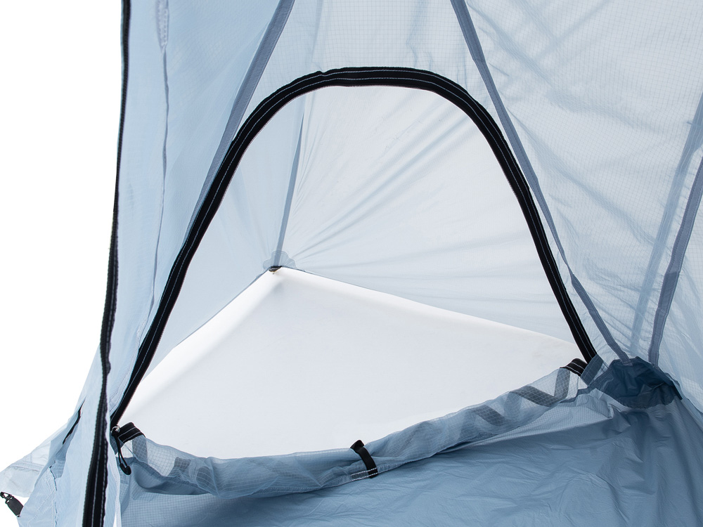 ゼログラムの軽量Wウォールテントに、イメージ塗り替える日本限定